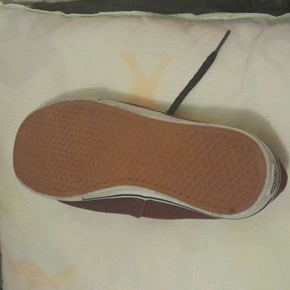 VANS - Picture 5 of 6